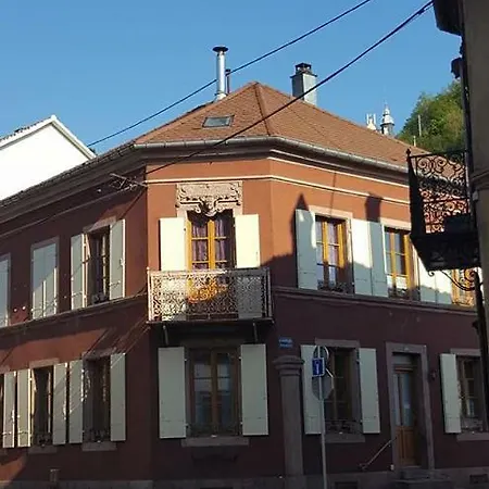 尚波德尚梅松和美酒店 住宿加早餐酒店 *